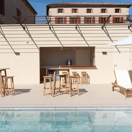 Maison De Maitre - Domaine Terra Rosa