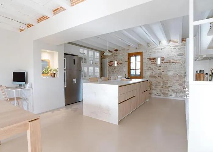 Maison De Maitre - Domaine Terra Rosa