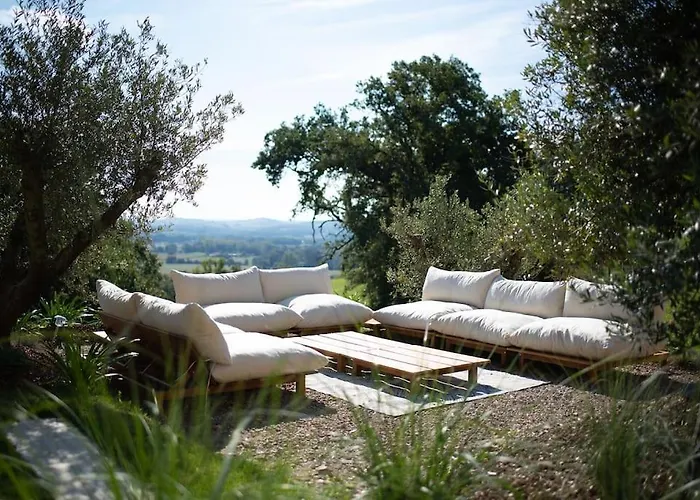 Maison De Maitre - Domaine Terra Rosa *