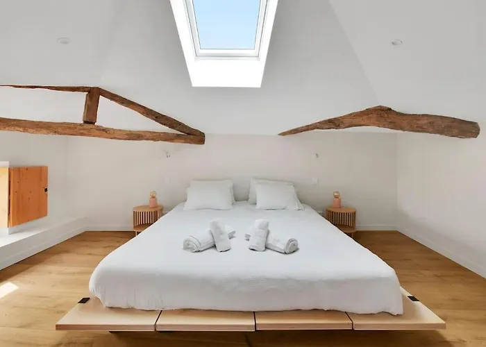 Maison De Maitre - Domaine Terra Rosa *